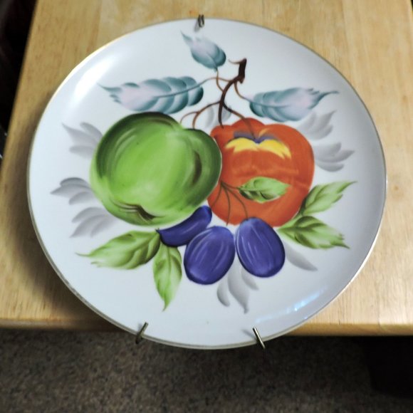 DECORATIVE PLATE 11" diameter wall hanger included - Picture 1 of 7